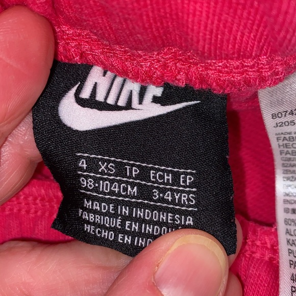 NIKE Full Suit Girl Air Crew & jogger Set Rush Pink Xs 4 - Picture 9 of 11